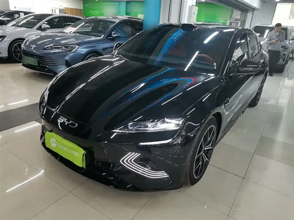 BYD Seal — фото 9