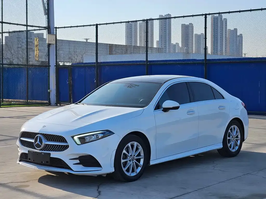 Mercedes-Benz A-Class — фото 1