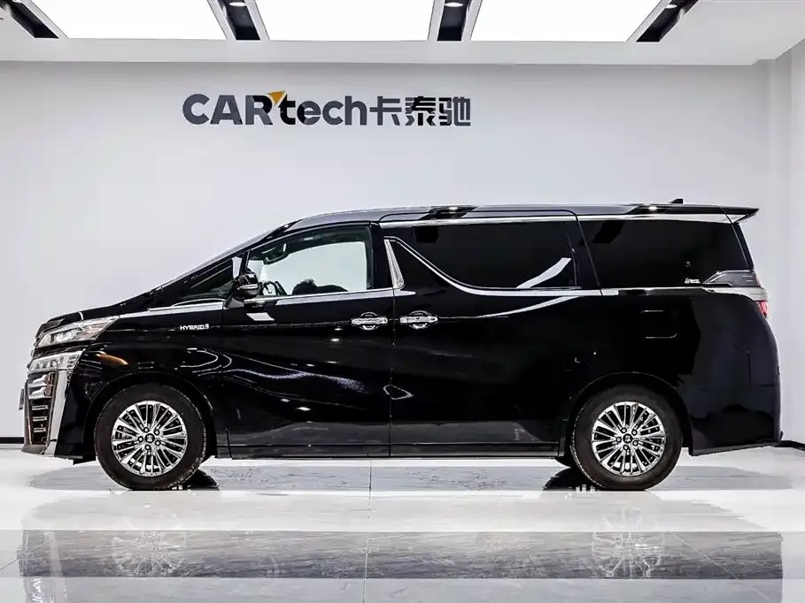 Toyota Vellfire — фото 5