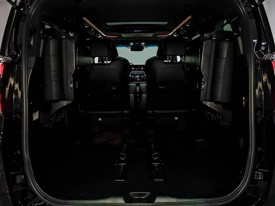 Toyota Vellfire — фото 4