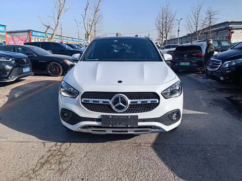 Mercedes-Benz GLA — фото 10