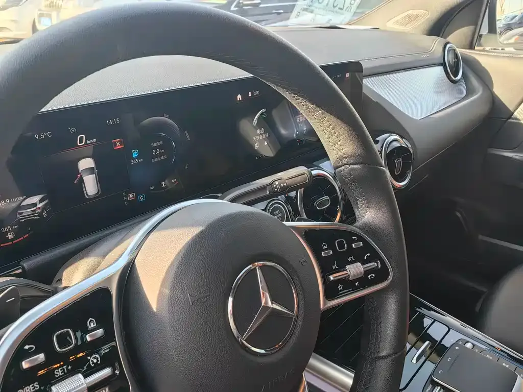 Mercedes-Benz GLA — фото 8