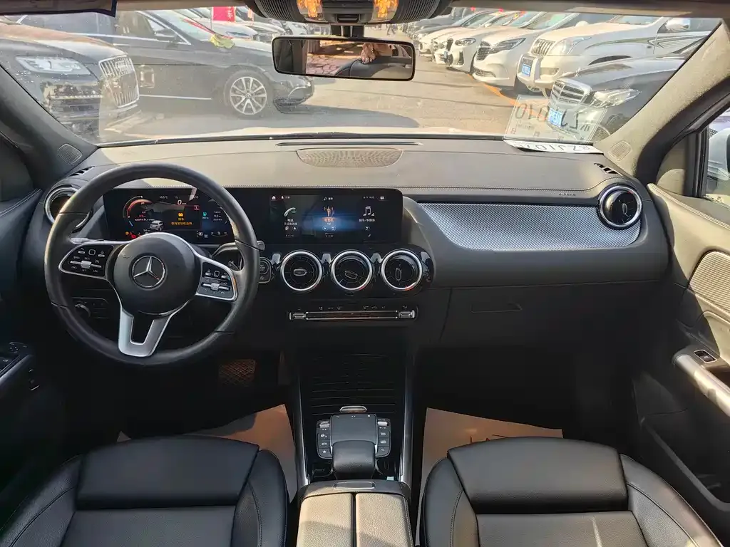 Mercedes-Benz GLA — фото 7
