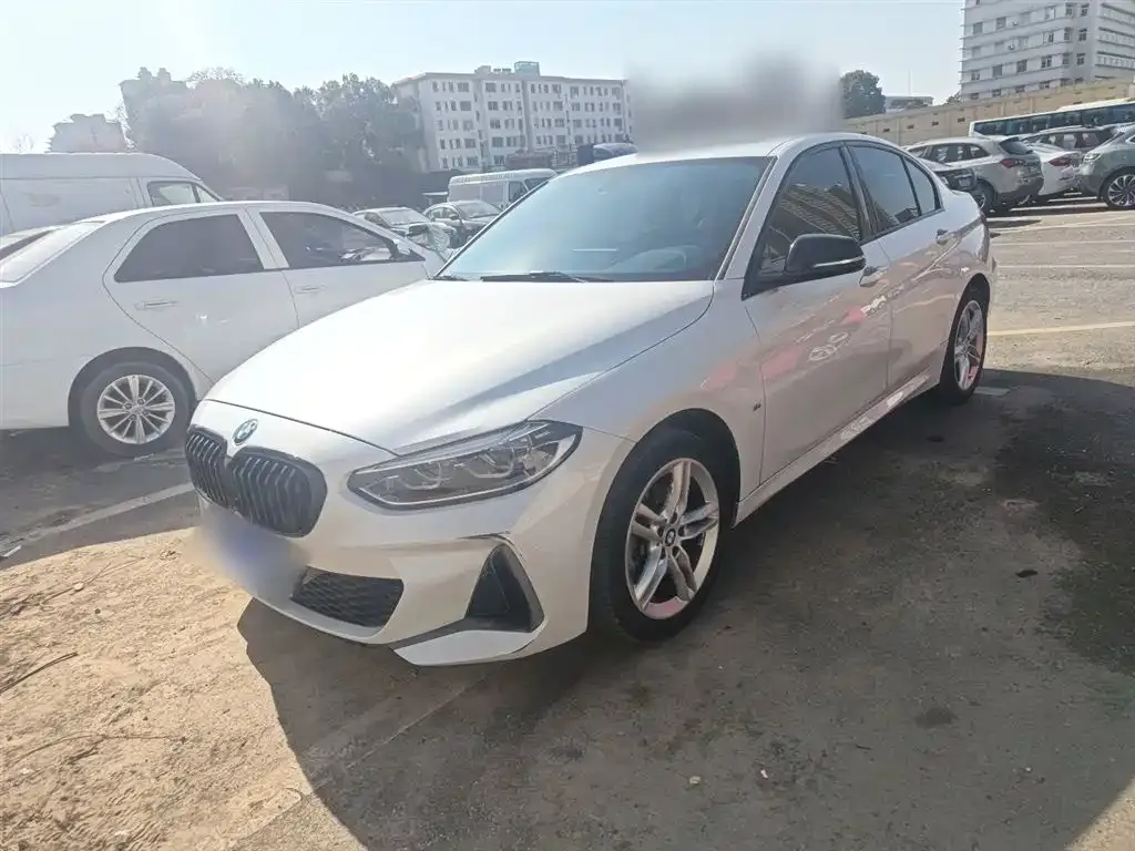 BMW 1 Series — фото 1