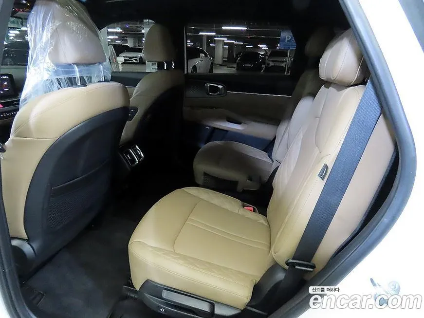 Kia Sorento — фото 7