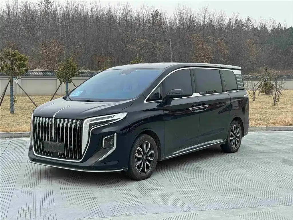 Hongqi HQ9 — фото 1