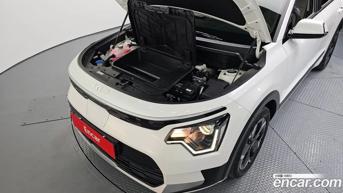 Kia Niro — фото 10