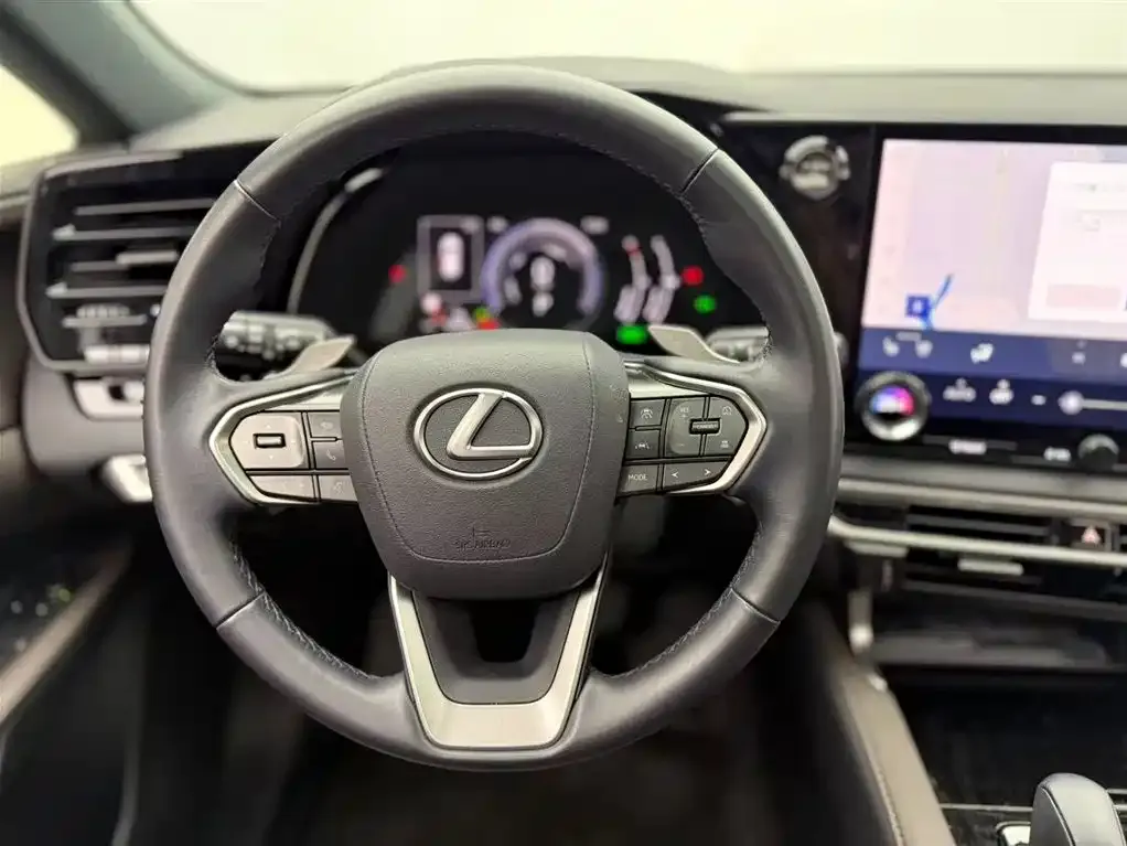 Lexus RX — фото 4