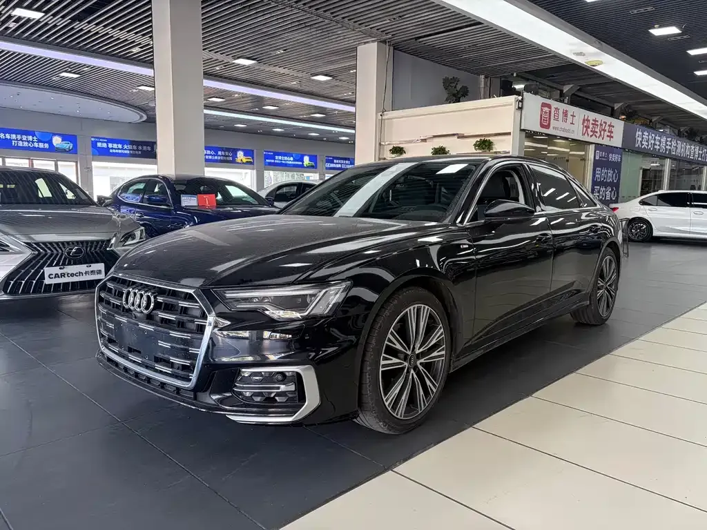 Audi A6L — фото 1