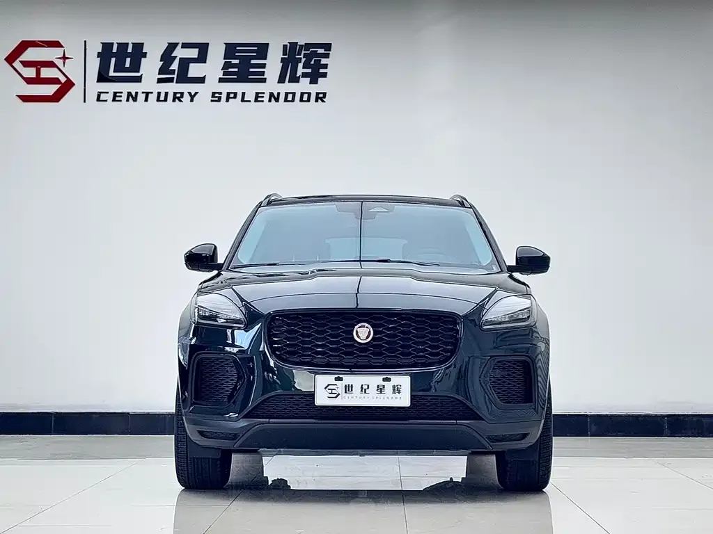 Jaguar E-PACE — фото 3