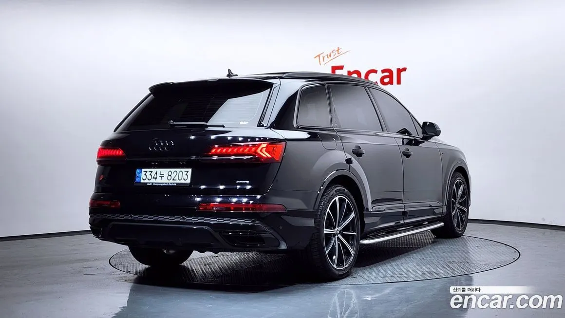 Audi Q7 — фото 2