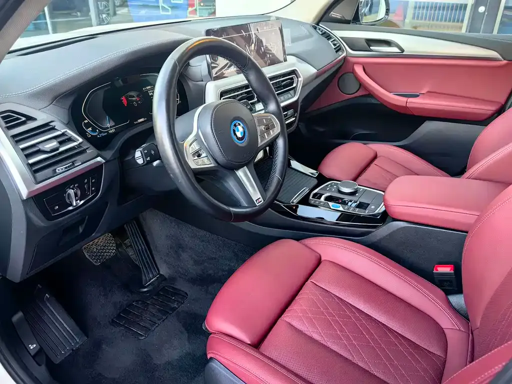 BMW iX3 — фото 3
