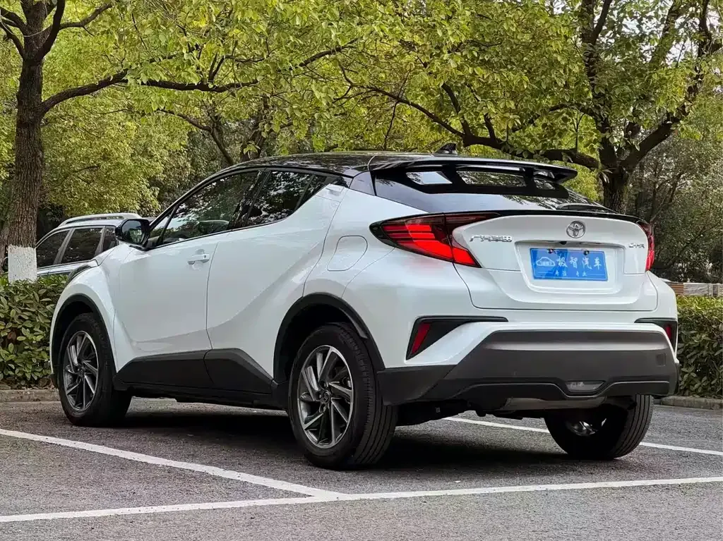 Toyota C-HR — фото 3