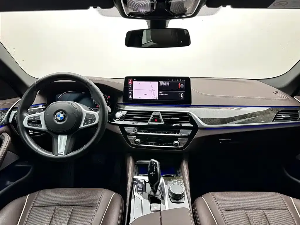 BMW 5 Series — фото 10