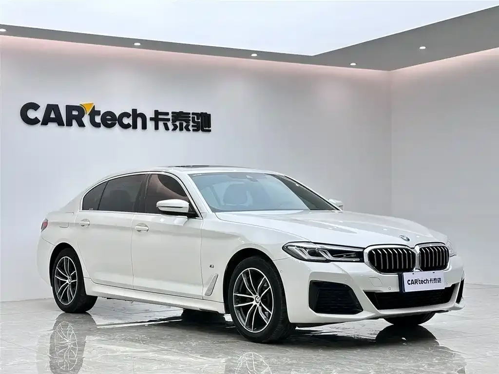 BMW 5 Series — фото 5