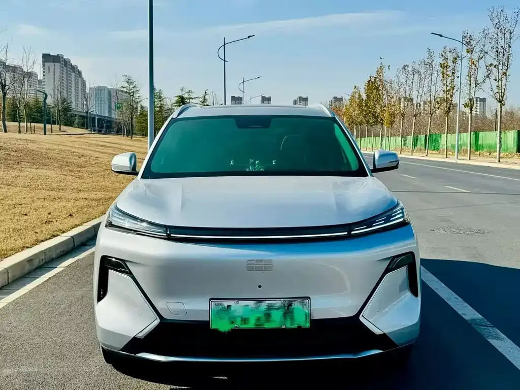Geely 银河星舰7 — фото 5