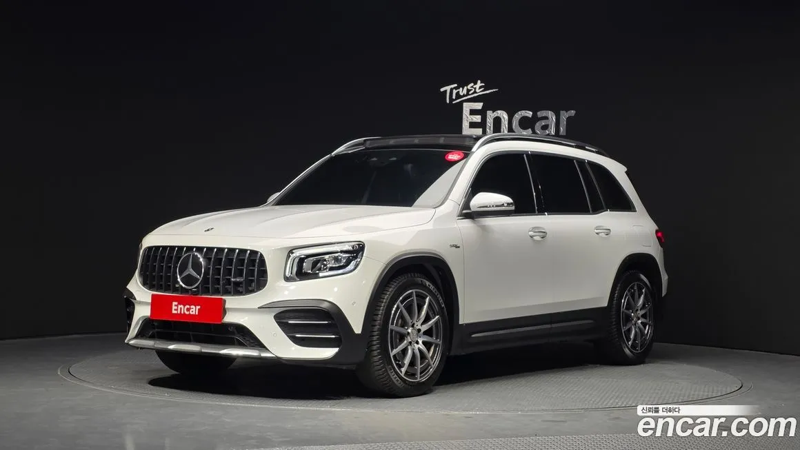 Mercedes-Benz GLB-Class — фото 1