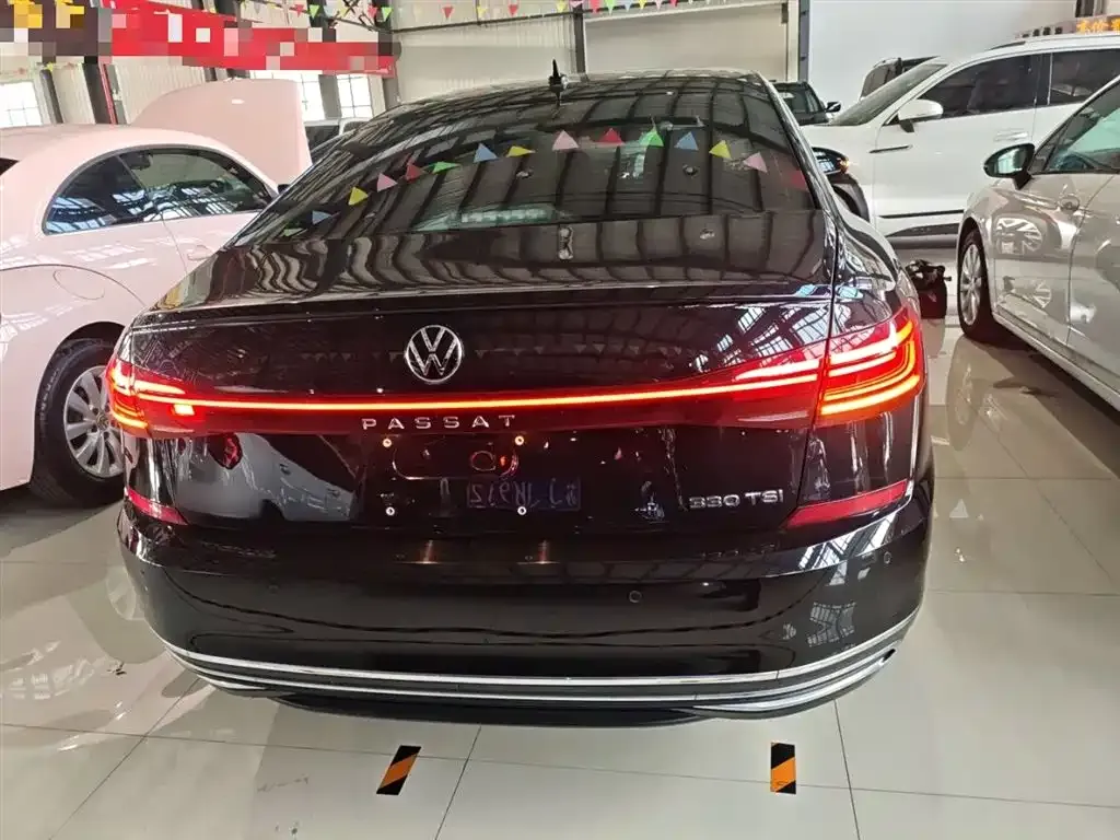 Volkswagen Passat — фото 6