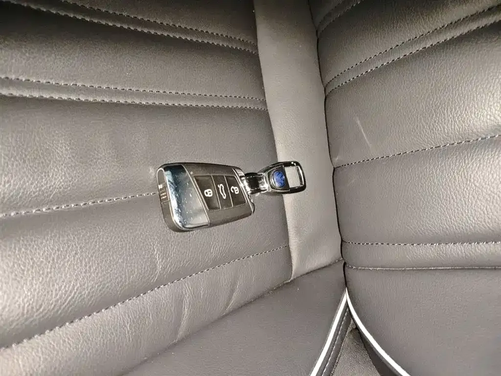 Volkswagen Passat — фото 9