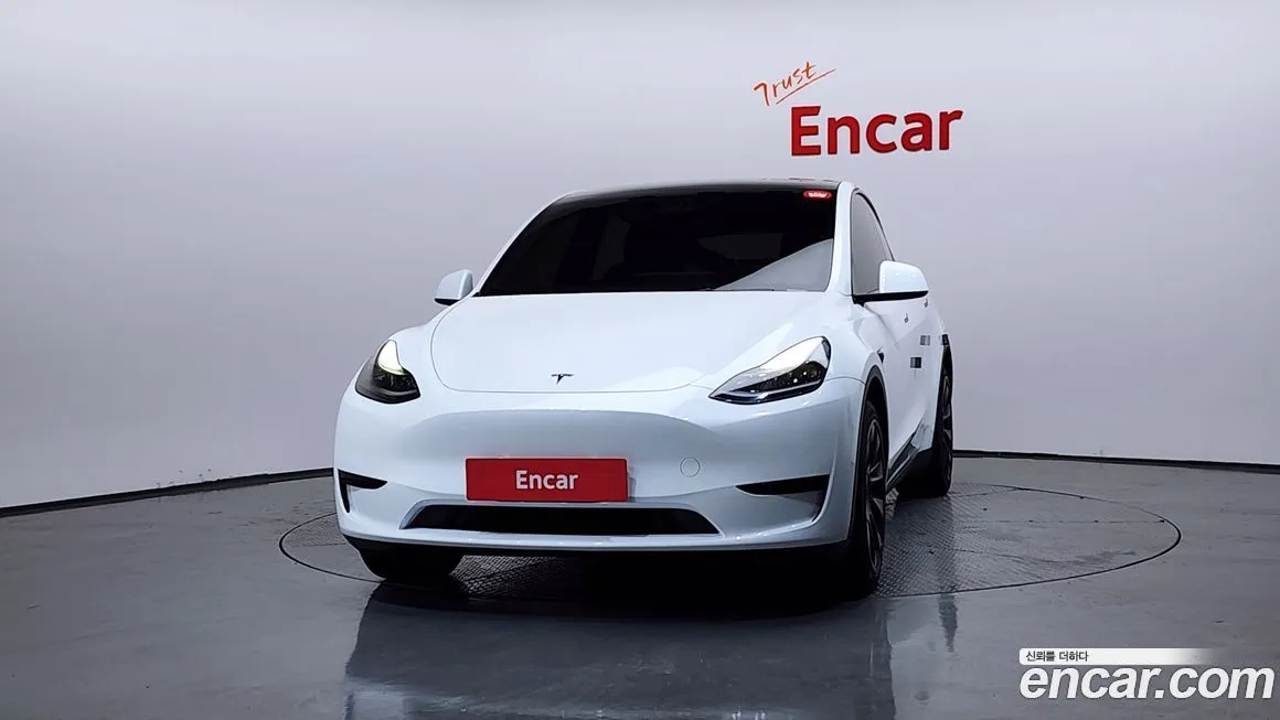 Tesla Model Y — фото 2
