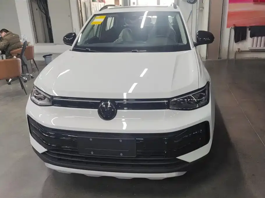 Volkswagen Tharu — фото 2