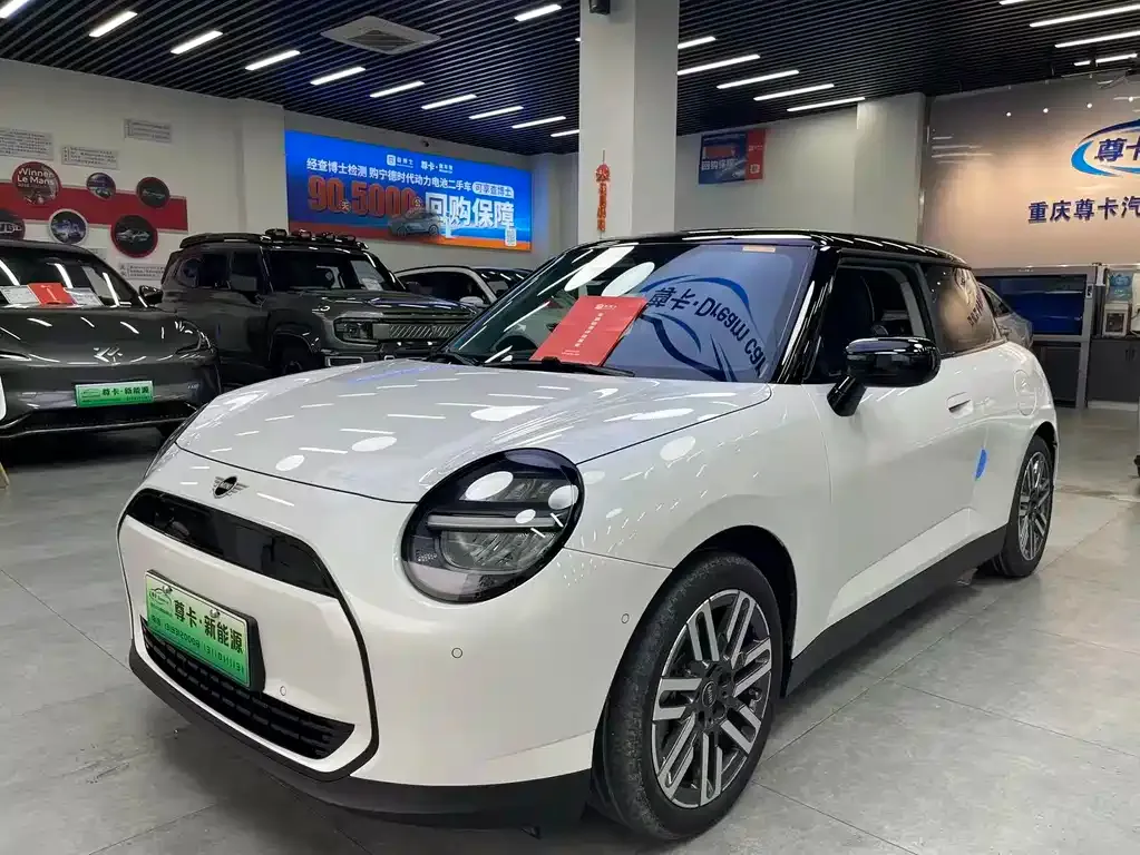 MINI Cooper EV — фото 1