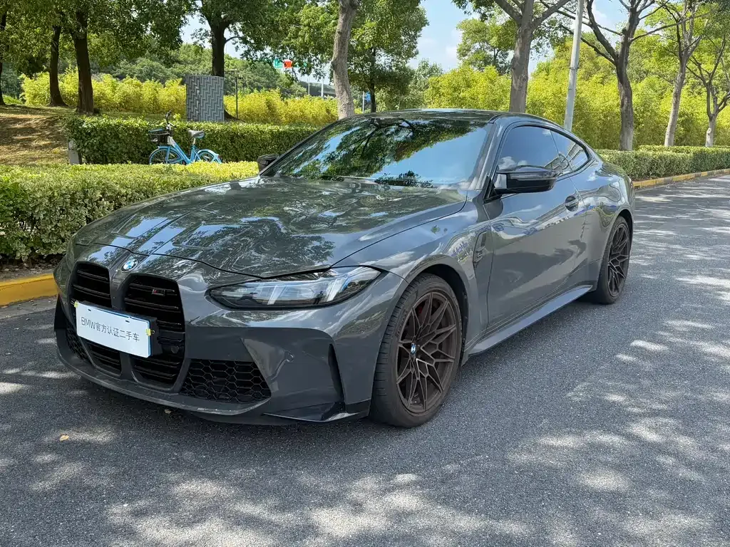 BMW M4 — фото 1