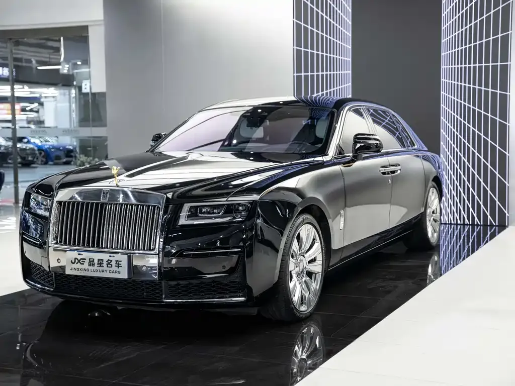Rolls-Royce Ghost — фото 1