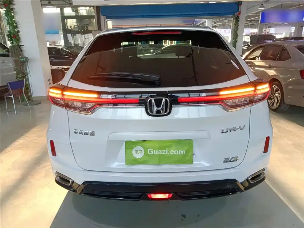 Honda UR-V — фото 10