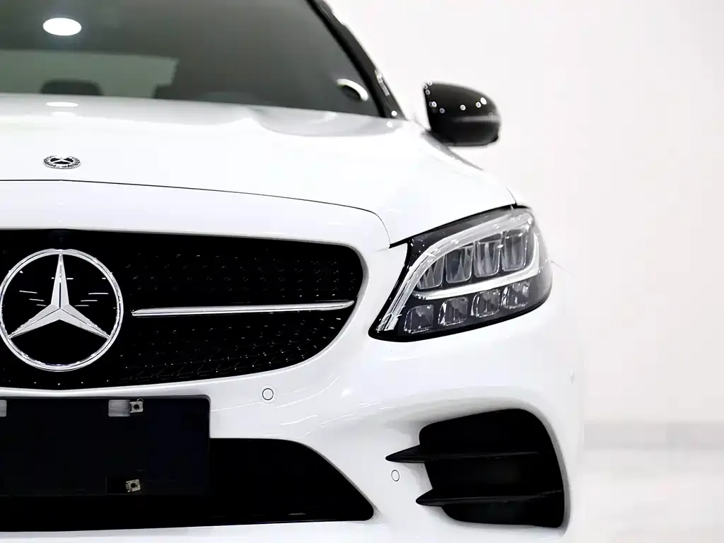 Mercedes-Benz C-Class — фото 2