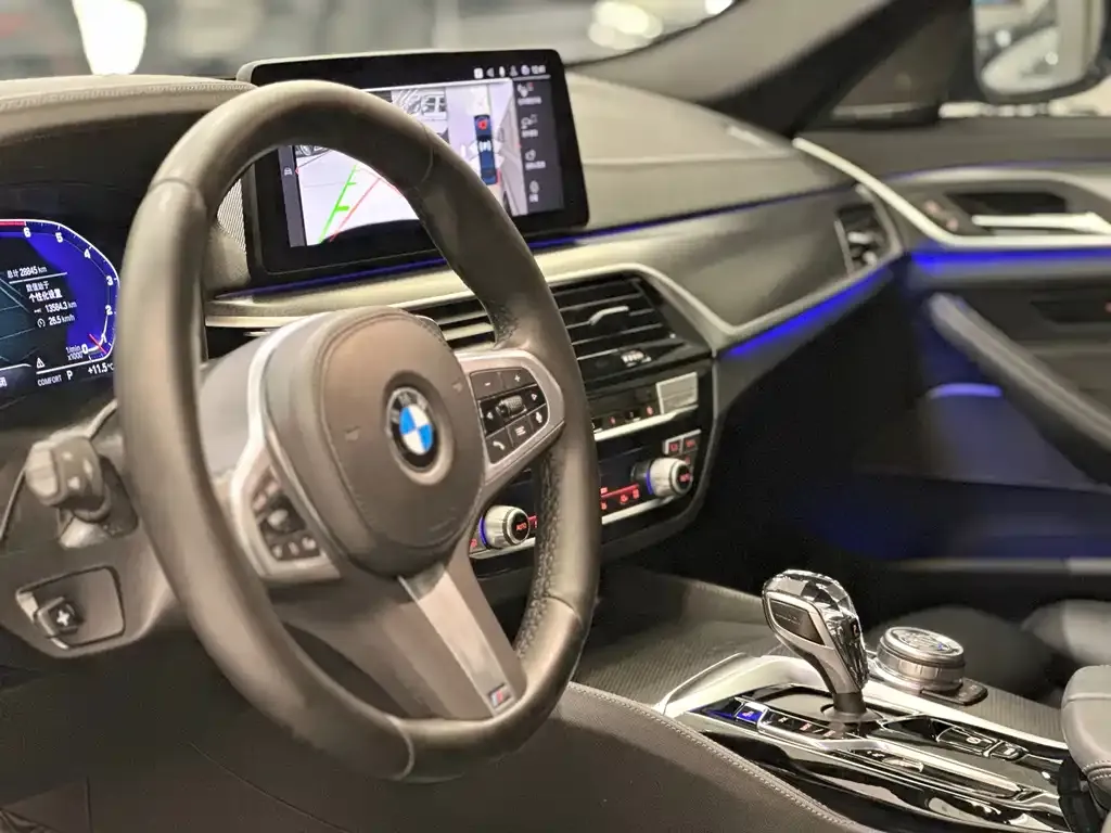 BMW 5 Series (Import) — фото 3