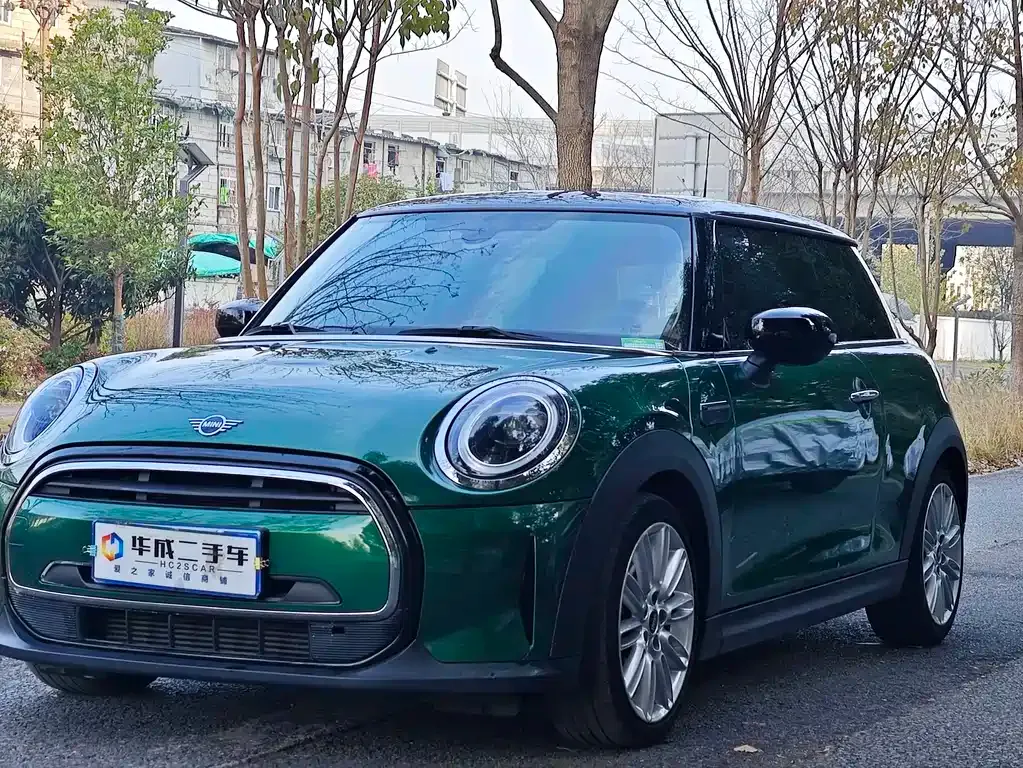MINI Cooper (3-door) — фото 1