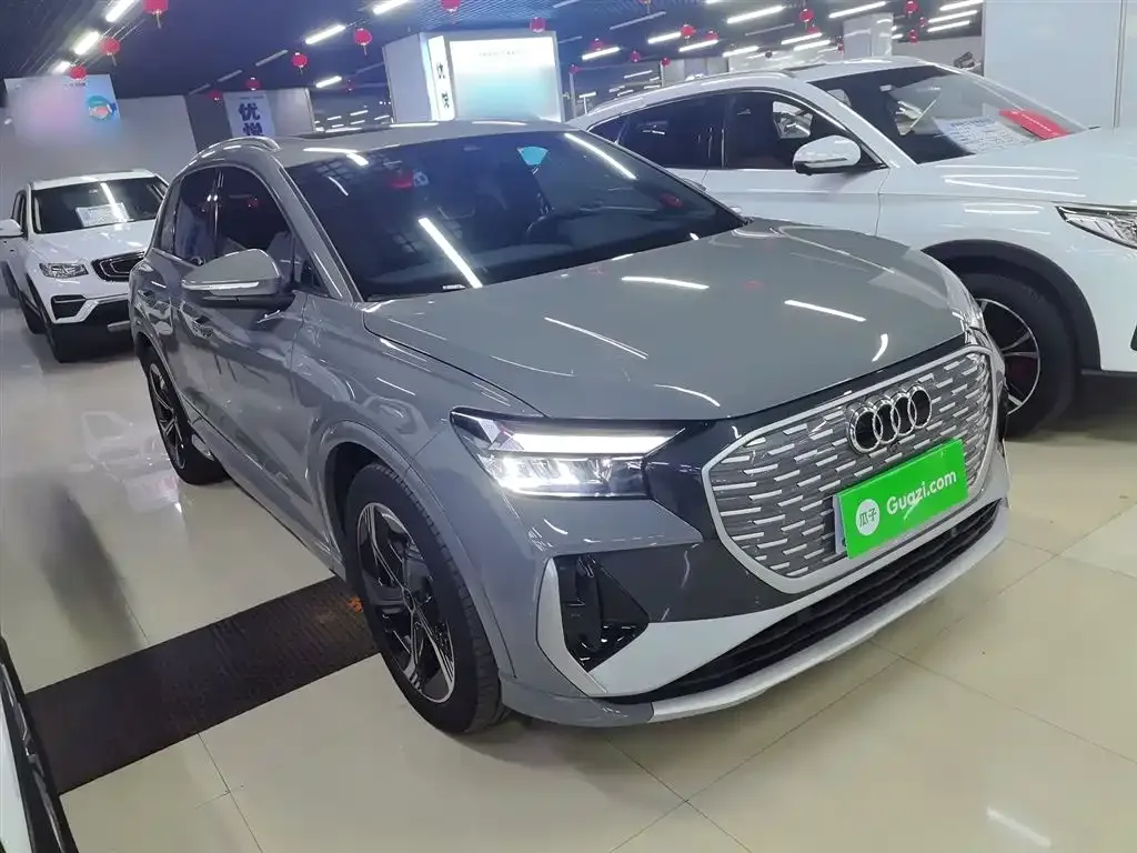 Audi Q4 e-tron — фото 4