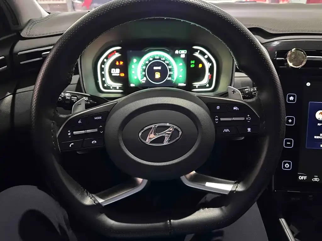 Hyundai Tucson — фото 7
