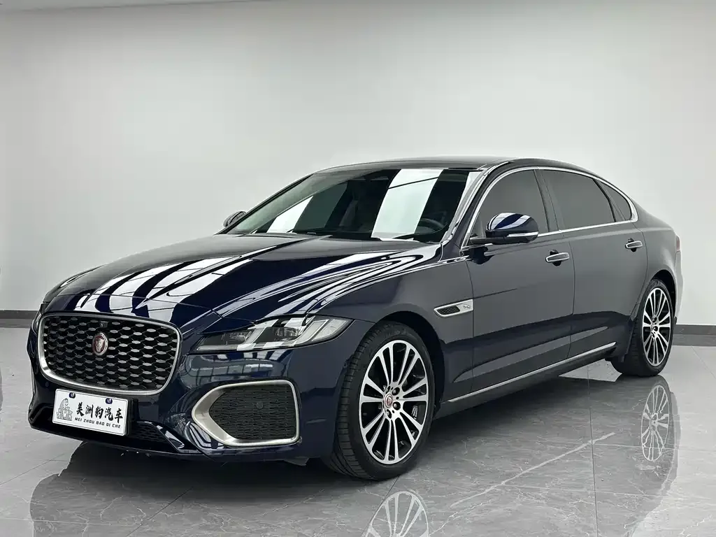 Jaguar XFL — фото 1