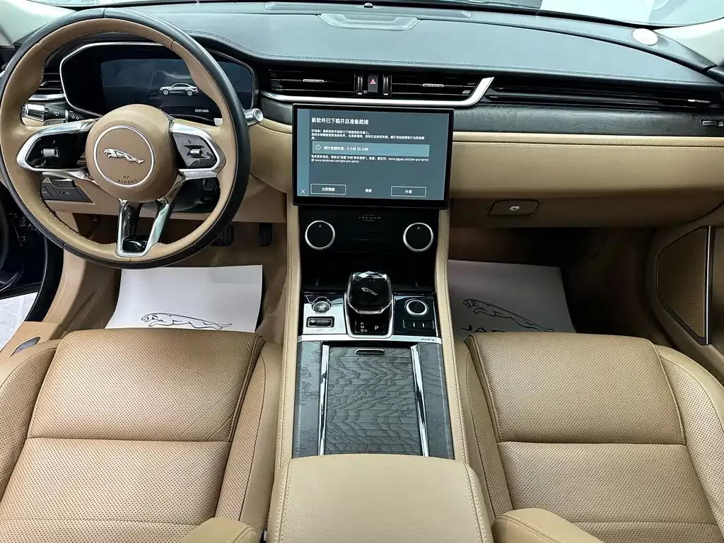 Jaguar XFL — фото 10