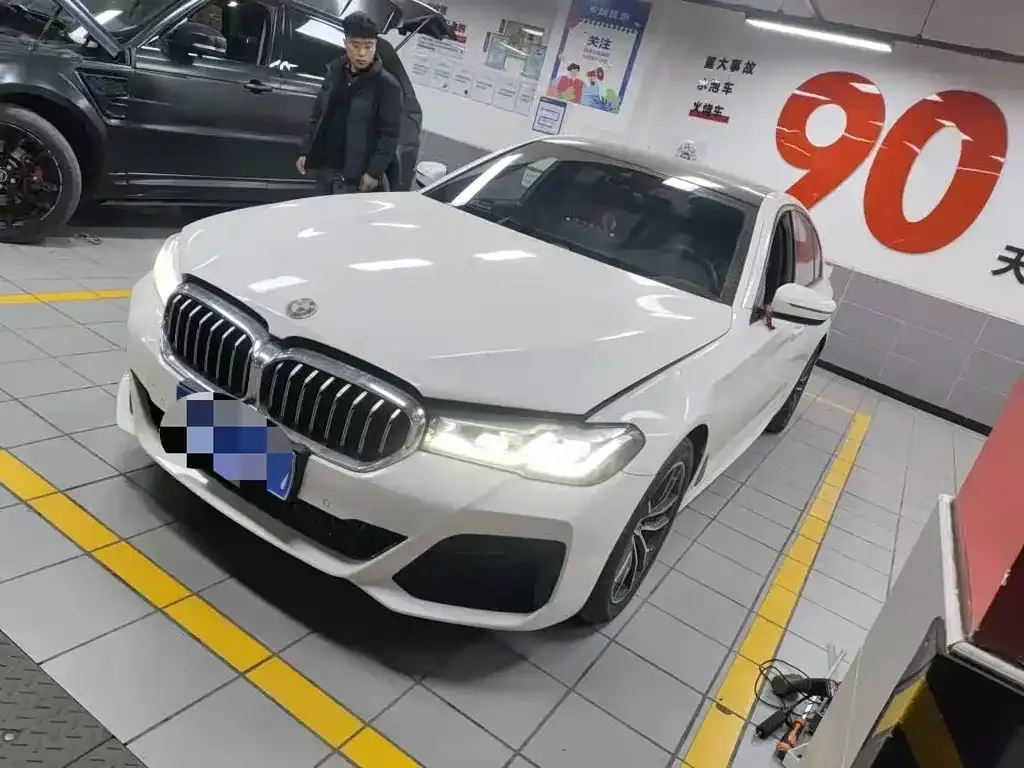 BMW 5 Series (Import) — фото 1