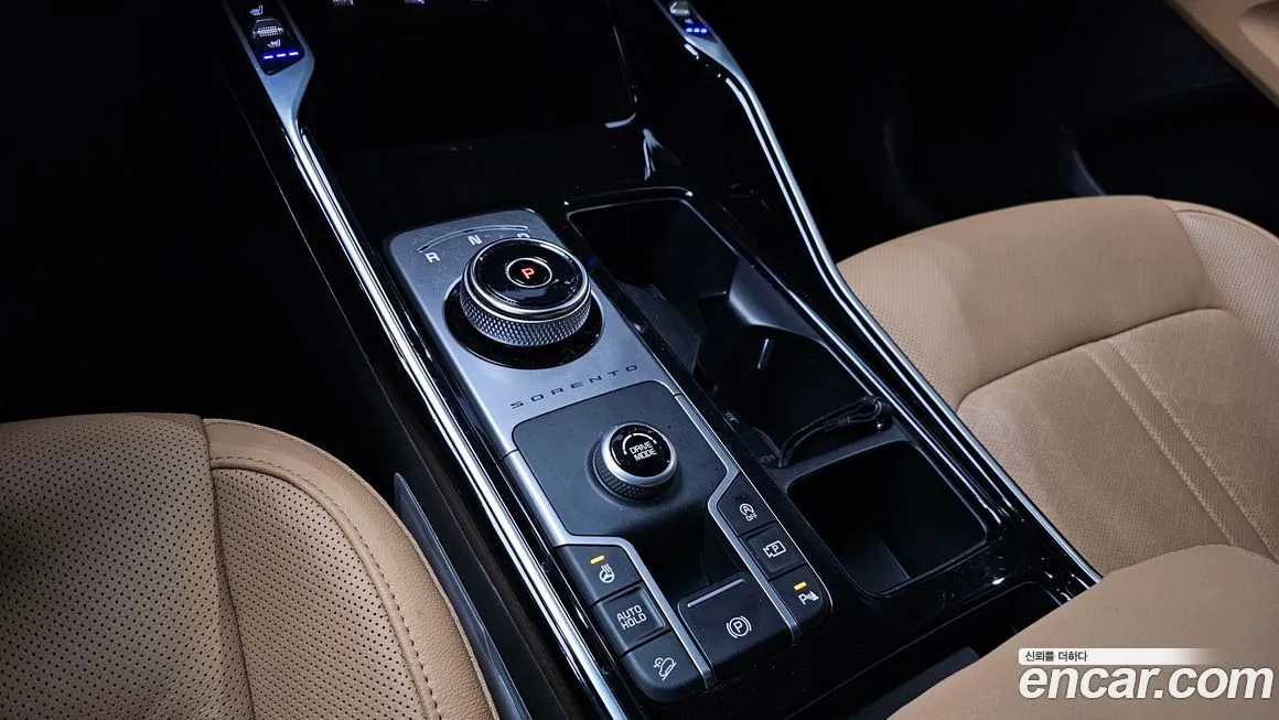 Kia Sorento — фото 8