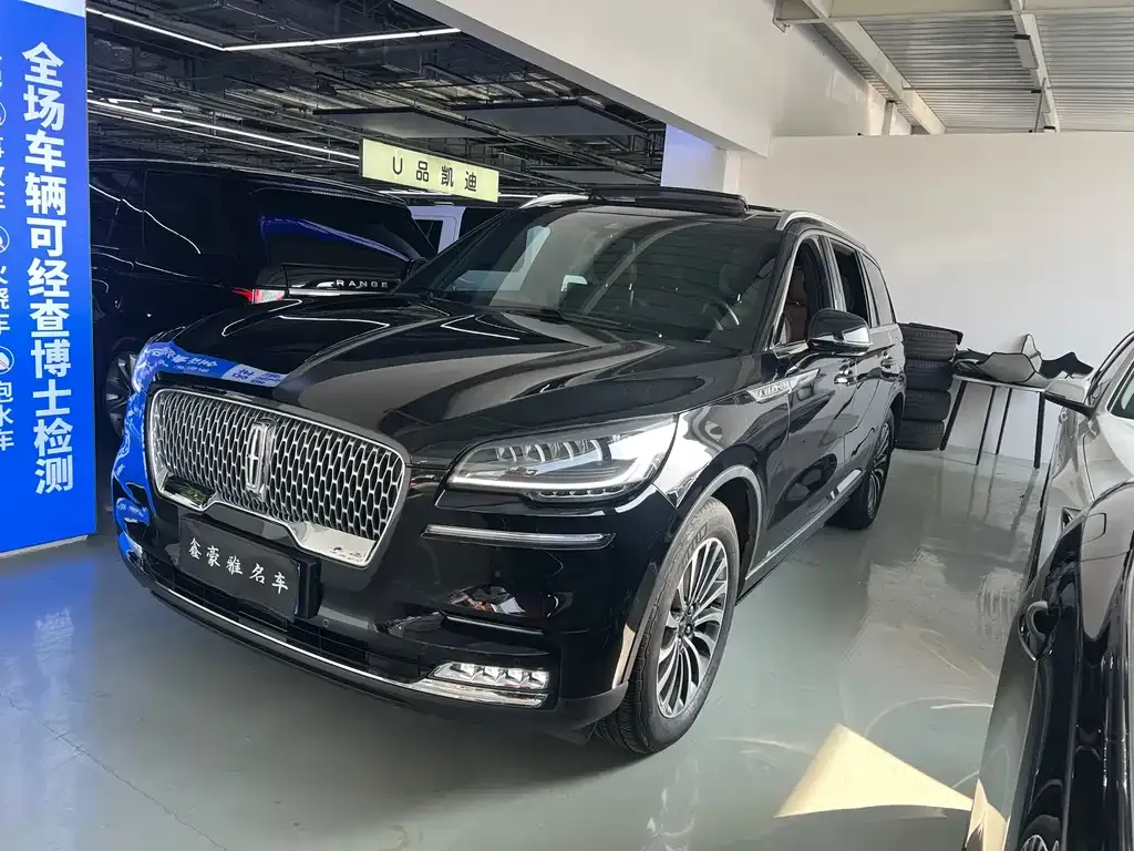 Lincoln Aviator — фото 1