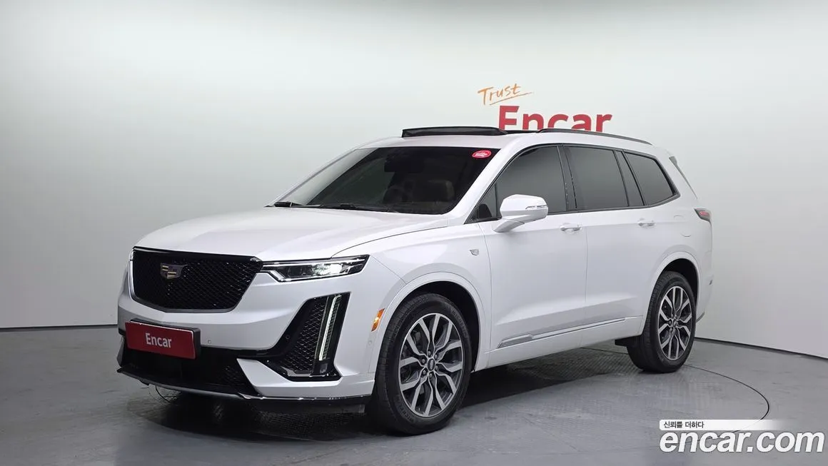 Cadillac XT6 — фото 1