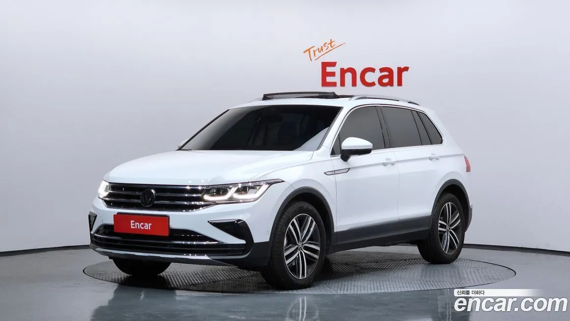 Volkswagen Tiguan — фото 1