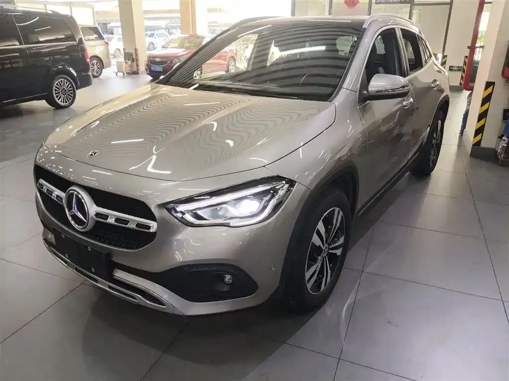Mercedes-Benz GLA — фото 3