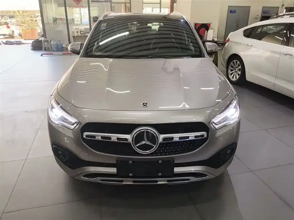 Mercedes-Benz GLA — фото 8