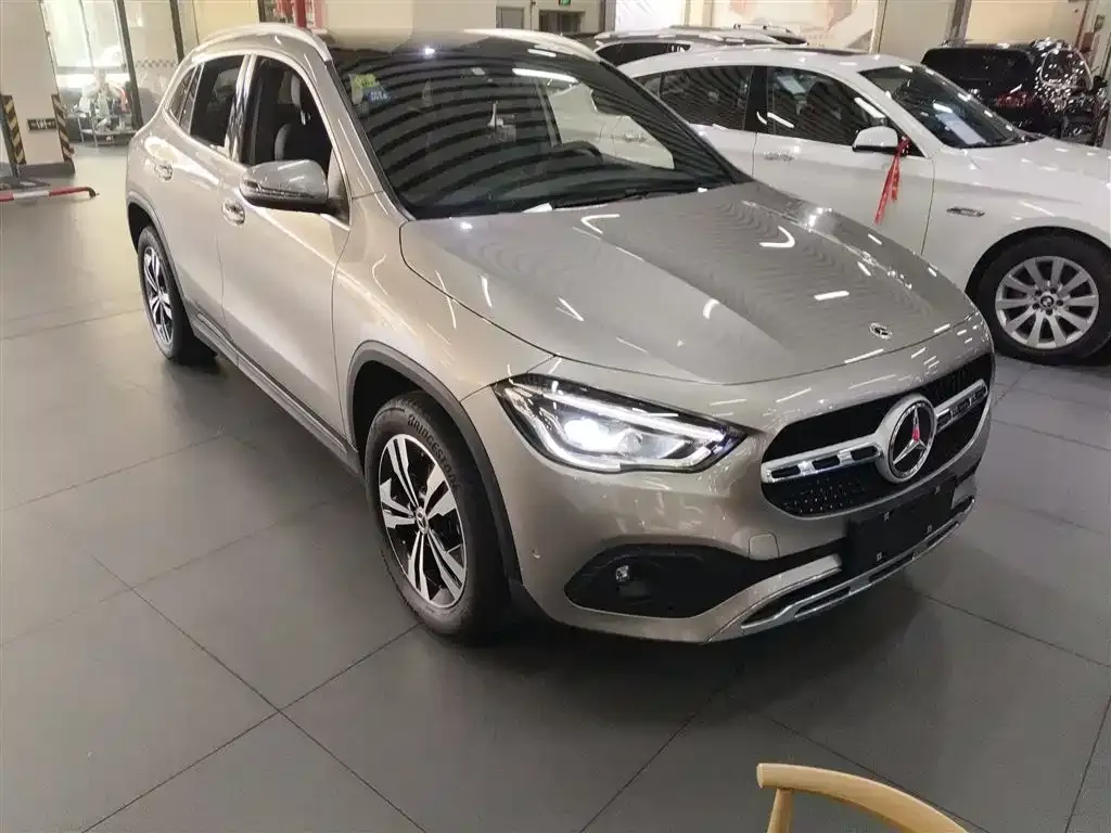Mercedes-Benz GLA — фото 10