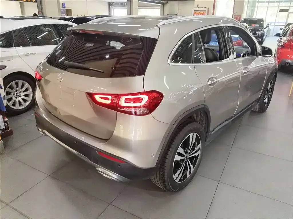 Mercedes-Benz GLA — фото 7
