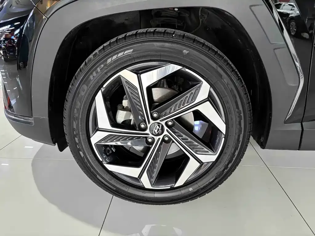 Hyundai Tucson — фото 4