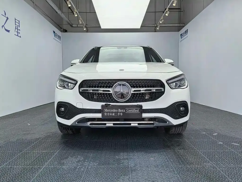 Mercedes-Benz GLA — фото 6