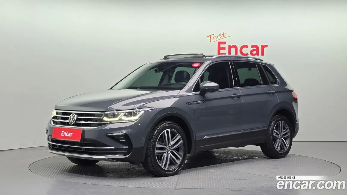 Volkswagen Tiguan — фото 1
