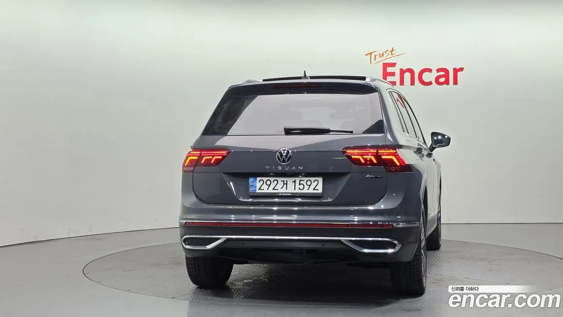 Volkswagen Tiguan — фото 2