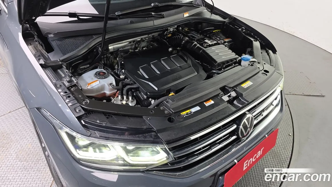 Volkswagen Tiguan — фото 5